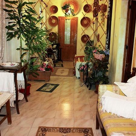 Beb "Ziu Antoi E Zia Srivia" Ξενοδοχείο Sestu Εξωτερικό φωτογραφία